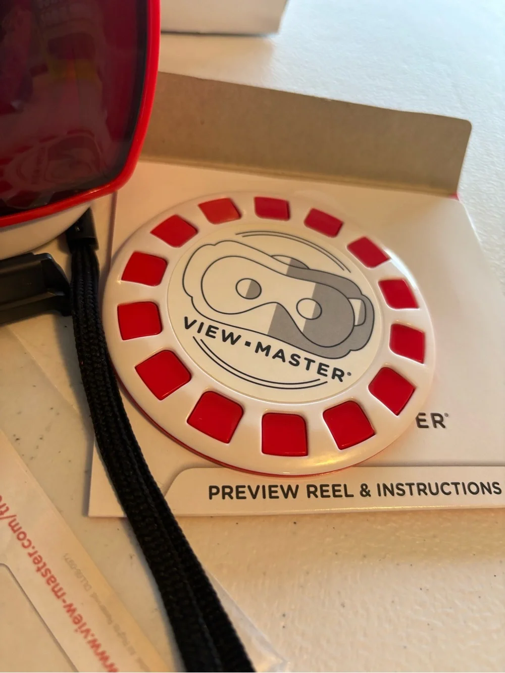View Master Red & White Virtual Reality Viewer - Brand